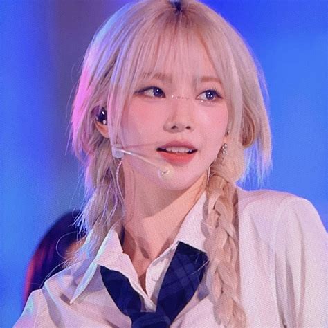 Karina Karina Blonde Hair Blonde