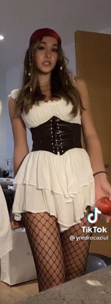 Pirate Costume Xo Hot Halloween Outfits Pirate Halloween Costumes Classy Halloween Costumes