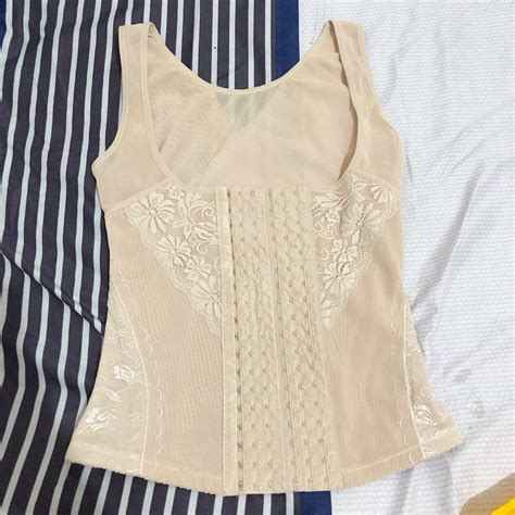 Korset Nude Fesyen Wanita Pakaian Wanita Lainnya Di Carousell