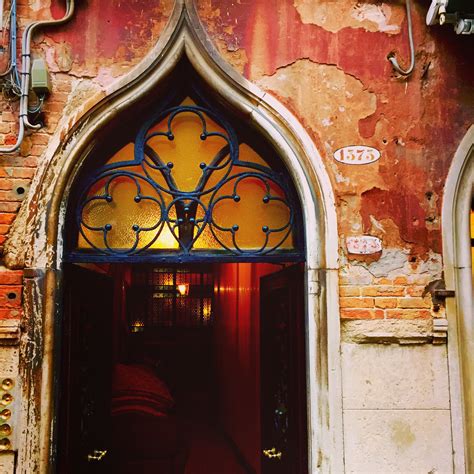 How to create your own Eat, Pray, Love experience (hint: It looks