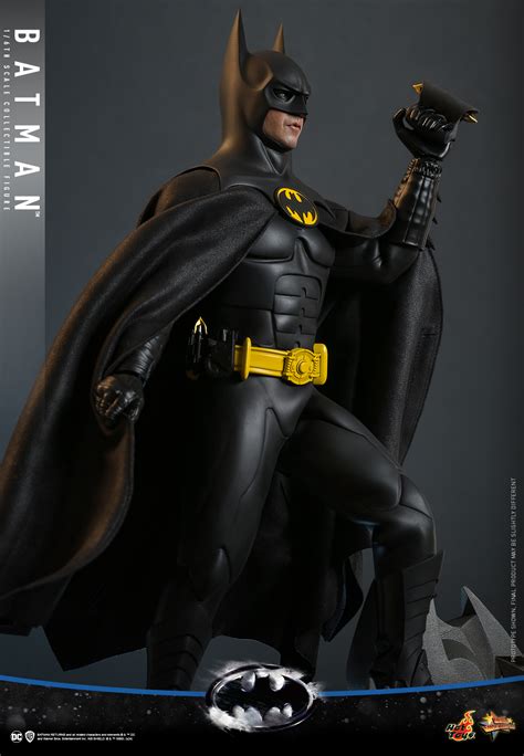 Batman Returns Hot Toys Batman Scale Figure The Toyark News