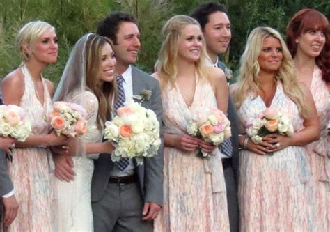 Bump Watch Jessica Simpson Ashlee Simpson Bridesmaids In Wedding