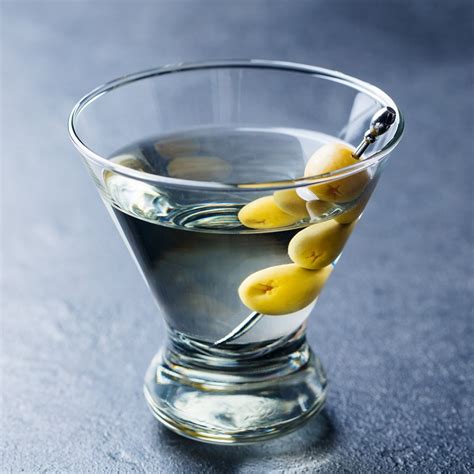 Как пить Чинзано (Cinzano) – правилный бокал и закуска