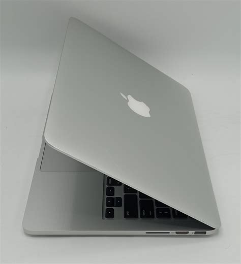 MacBook Pro Early 2015 | 13 inches | Intel Core i5 2.7 GHz Processor