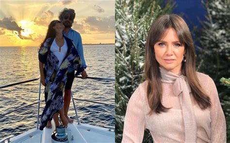 Kinga Rusin w skąpym bikini na tle oceanu W Twoim wieku taki kaloryfer Ale stanik to za