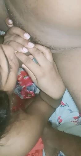 Sexy Bhabhi Blowjob Desi New Semi Nude Masked No Face Videos Pics DropMMS