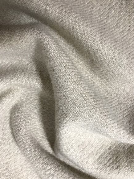 Пальтовые ткани: 15 лучших видов, советы по выбору