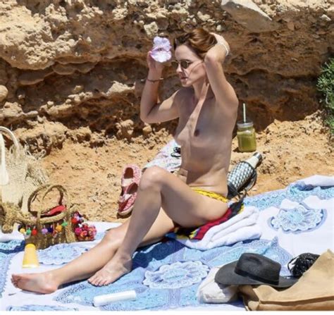 Emma Watson Nude Beach Sexy Naked Leaked Paparazzi Photos Gotanynudes