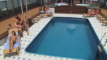 Miss Brooklyn Is Super Horny And Has Sex In Front Of Many People XVIDEOS