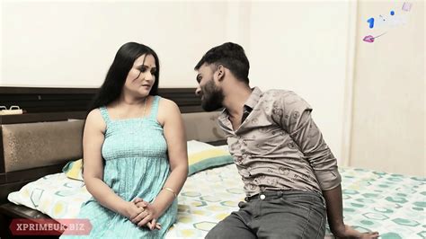 Hot Indian Bhabhi Gets Fucked By Office Boss