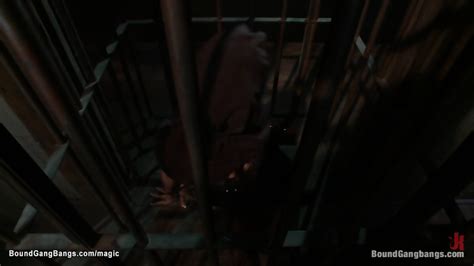 Busty Babe Dp Fucked By Huge Cocks