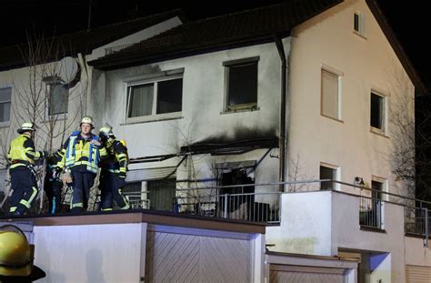 Brand in Weil im Schönbuch Zigarette löst Feuer in Wohnhaus aus