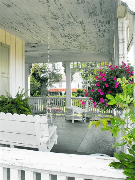 Shabby Chic Decorating Ideas For Porches And Gardens Hgtv