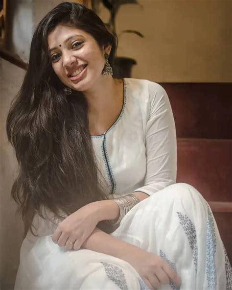 Veena Nandakumar Hot And Bold Photos Will Blow Your Mind Away Click In Kerala