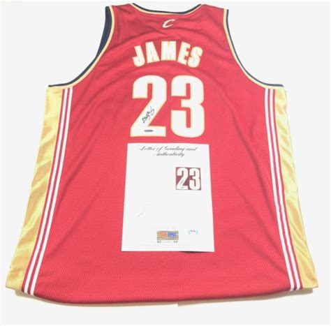 Lebron James Autographed Memorabilia Signed Photo Jersey
