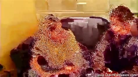 Holländische MILF fickt Teen Porn300