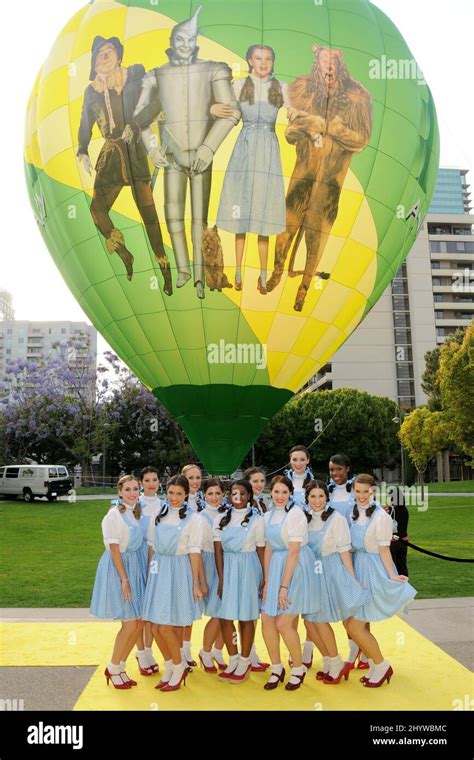 Wizard Of Oz Hot Air Balloon Hi Res Stock Photography And Images Alamy