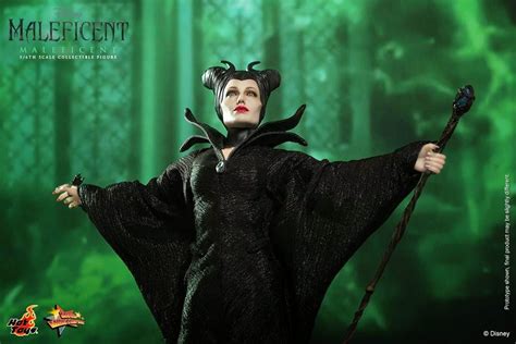 Sneak Peek Maleficent Hot Toys Revealed