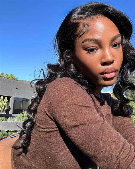 Who Is Quenlin Blackwell The Tiktok Star Who Billie Eilish Kissed At