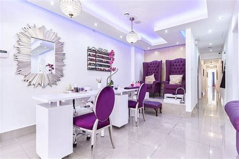 Salon Manicure Ideas De Salón De Uñas Diseño De Salón De Belleza