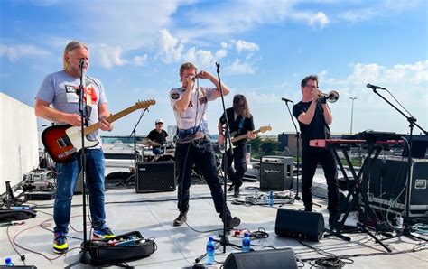 Friday Live Springbok Nude Girls Lift The Roof With Flashlight