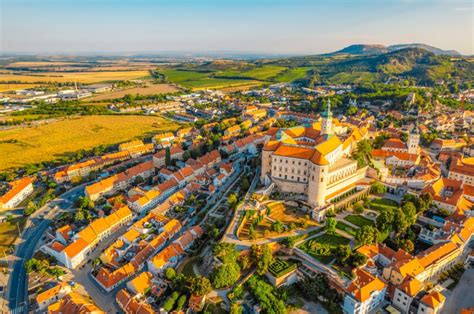 Czechy Atrakcje I Zabytki Miejsc Kt Re Warto Zobaczy Chillizet