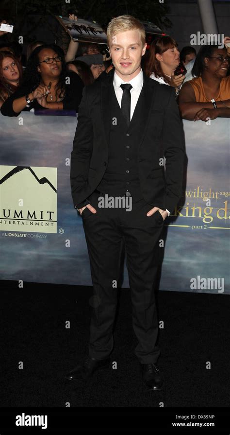 Noel Fisher At The Premiere Of The Twilight Saga Breaking Dawn Part