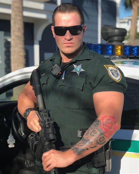 Pin By Armando Reyes On Uniforms Hot Cops Sexy Military Men Muscular Men