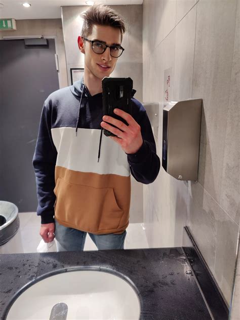 Happy New Year Nudes Gayselfies Nude Pics Org