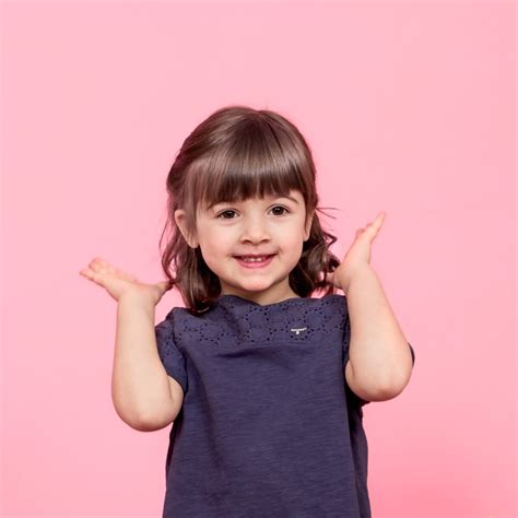 Детска брошка безопасна игла злато и перли - eMAG.bg