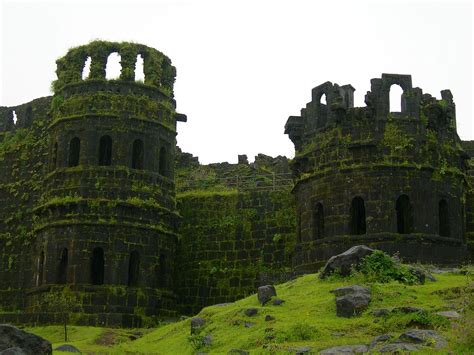 road trips  explore  forts  maharashtra   forts