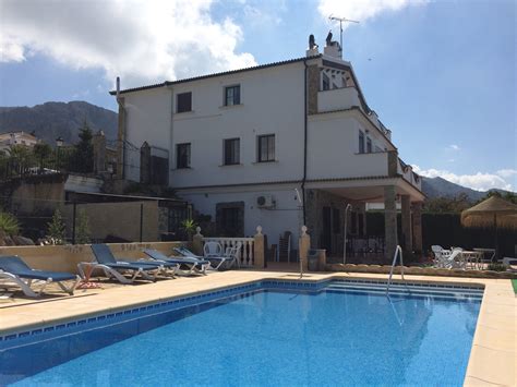 Early bird discounts are bad for business