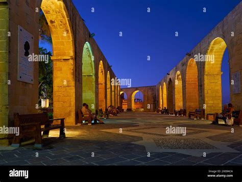 The Night View Of The Upper Barrakka Gardens Terraced Arches In