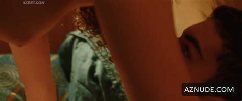 Une Histoire D Amour Et De Desir Nude Scenes Aznude