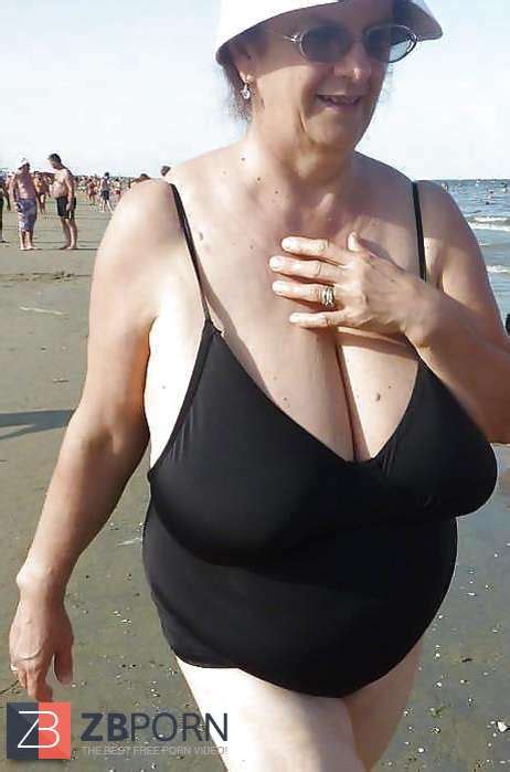 Scorching Swimsuit Granny Plumper Zb Porn