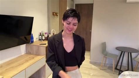 Yoya Grey Sex In A Hotel Room With Yeigray CamStreams Tv