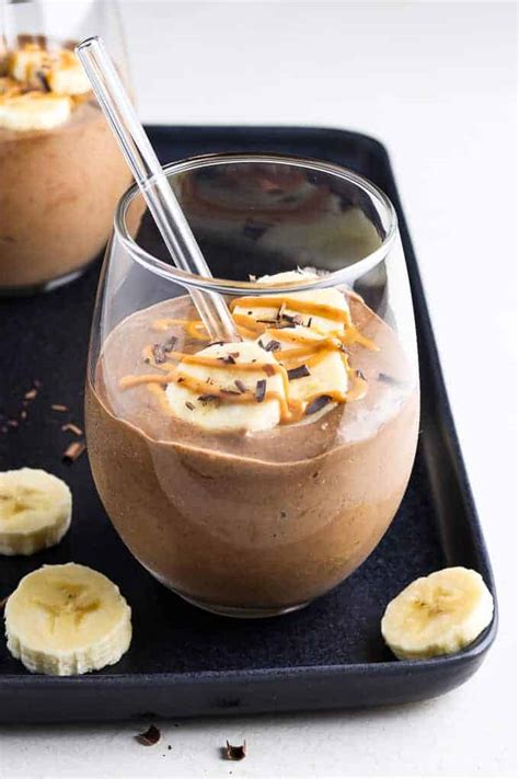 Chunky Monkey Smoothie - Vegan Huggs