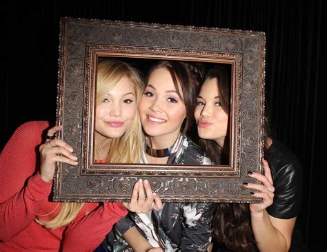 Paris Berelc In Bikini Top On The Beach In Los Angeles Celebrity Wiki Onceleb Wiki