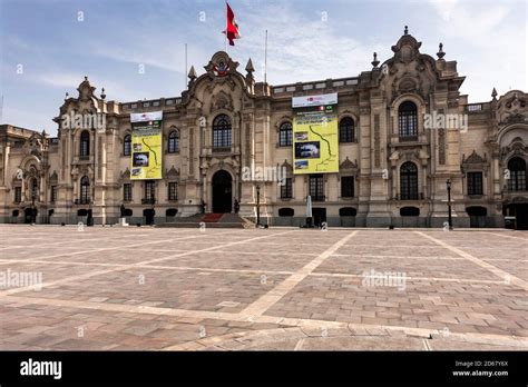 Plaza Mayor and Government Palace, Plaza de Armas, "Plaza de Armas de