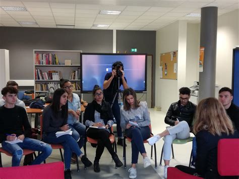 Éducation aux Médias - Comme un écho