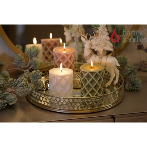 S Upek X Twinkle Nude Bartek Candles