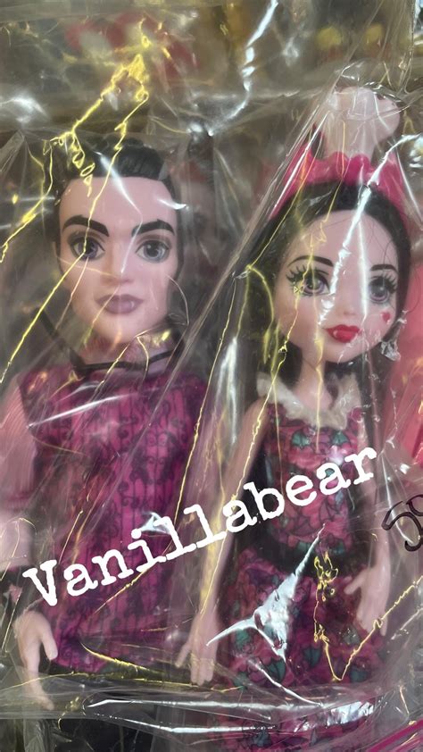 I am freaking out right now, my dad’s at a market and found Draculaura