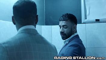 Dark Skinned Hunks Fuck In Public Bathroom XNXX