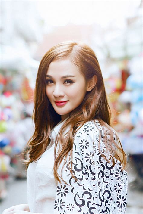 Hot girl Kelly gợi cảm dạo phố trung thu Người đẹp Việt Giải Trí