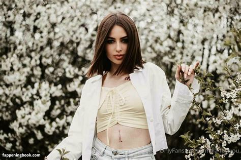 Amelia For You Ameliauhl Nude OnlyFans Leaks Fappening FappeningBook