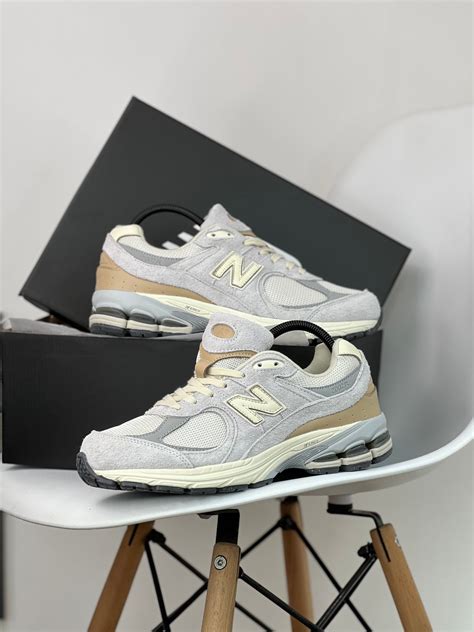 New Balance 2002r – workshop