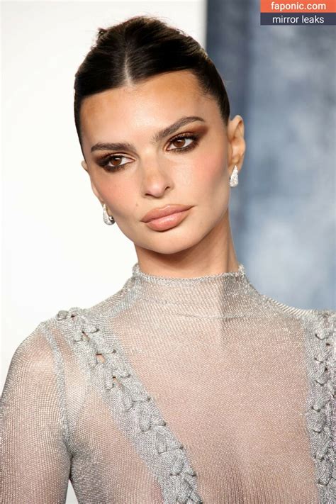 Emily Ratajkowski Aka Emrata Nude Leaks Onlyfans Photo Faponic