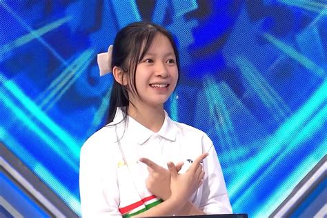 Dàn hot girl Olympia xinh đẹp học giỏi được chú ý nhất năm nay Báo Dân trí