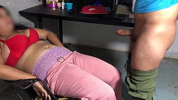 Mujer Madura Invita A Su Casa A Joven Inexperto Que Conoce Por Una Red Social XVIDEOS