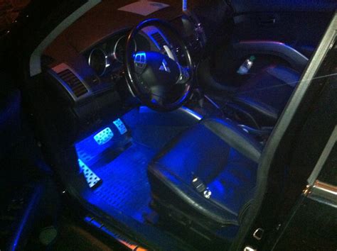 Приятные мелочи — Mitsubishi Outlander XL, 2,4 л, 2011 года | стайлинг ...